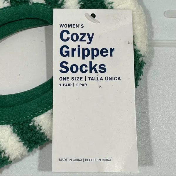 Old Navy Christmas Santa Gripper Socks Holiday Cabincore Cozy One Size Gift - Image 2