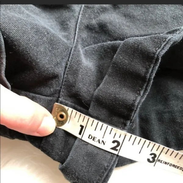 Banana Republic 90s Black High Waisted Shorts - Image 5