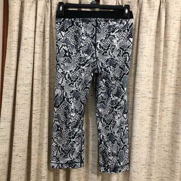 Nike Pro Capri Training Tights Leggings - Image 7