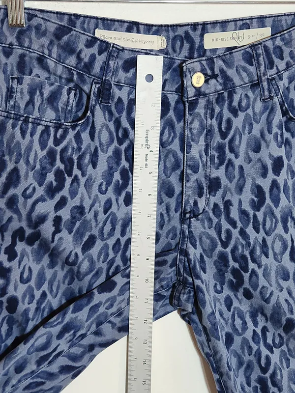 Pilcro Blue Leopard Print Mid-Rise Skinny Jeans Size 32/Size 14 - Image 10