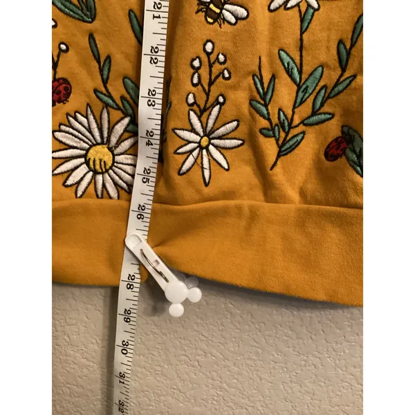 Our Universe Disney Winnie the Pooh Wildflower Crewneck - BoxLunch Exclusive M - Image 6