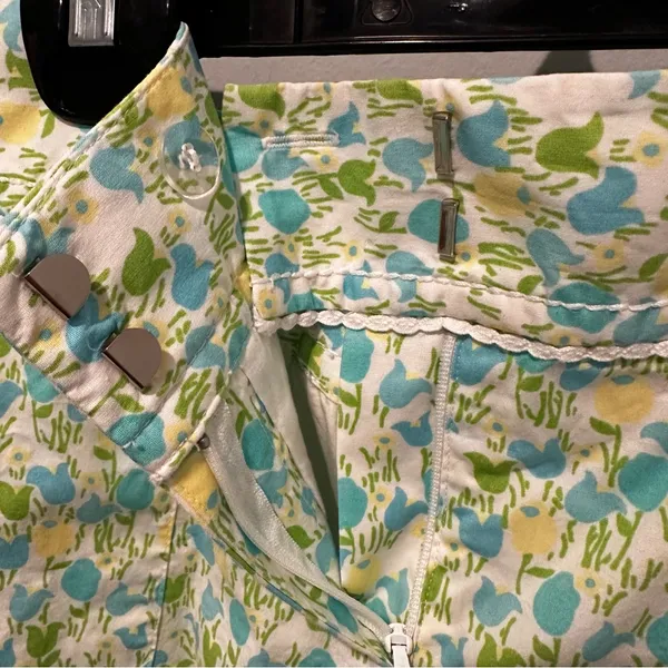 Lilly Pulitzer Vintage White Label Floral Tulip Skort - Size 4 - Image 4