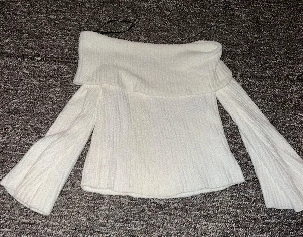 Forever 21 White Crow Off The Shoulder Sweater - Image 3