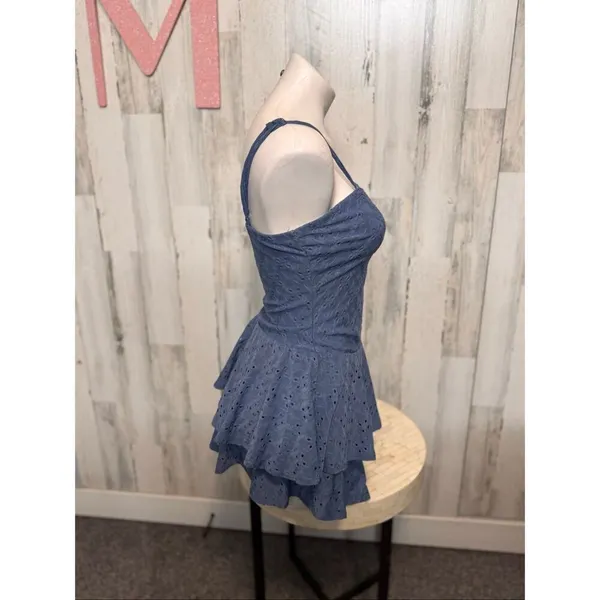 Hearts & Hearts Blue Eyelet Lace Romper Size M Spaghetti Strap Ruffle Shorts - Image 3