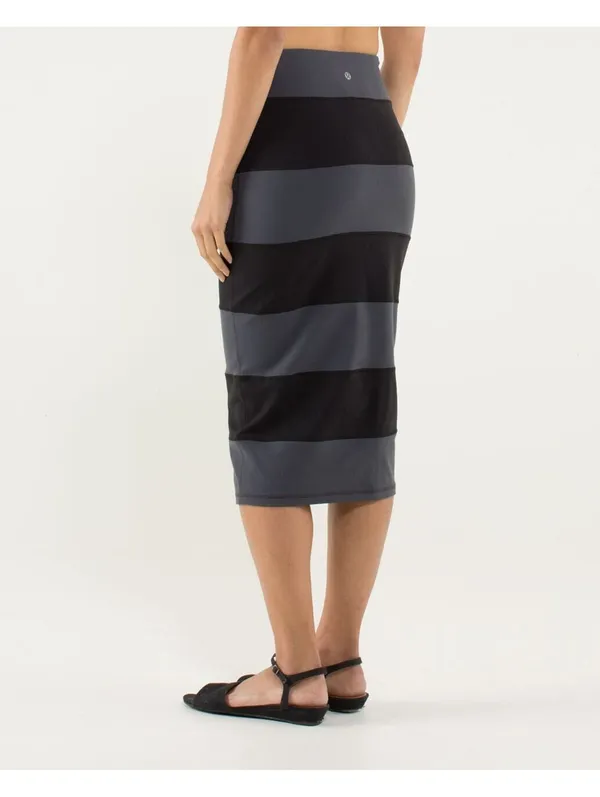 Lululemon Yoga Over Skirt Size 4 Coal Black Striped Luon High Rise Midi Rare - Image 5