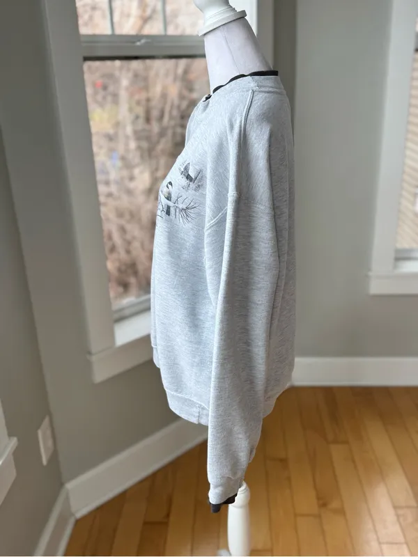 Vintage Cottagecore Gray Chickadee Birds Pullover Sweatshirt Sz Medium - Image 3