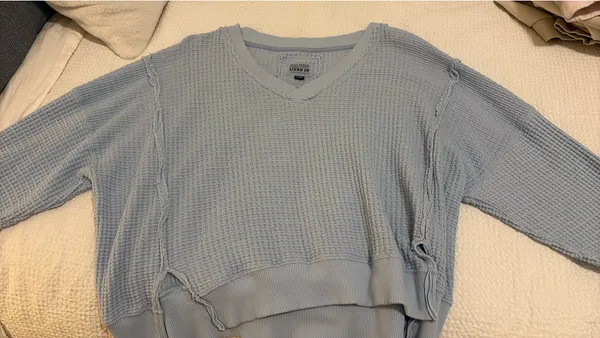 American Eagle Oversized Sweater - Image 3