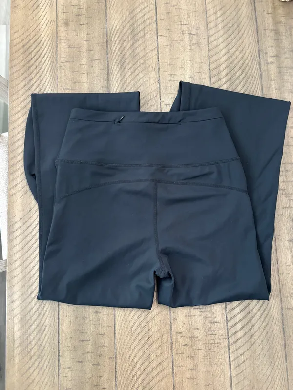 Amazon basics boot cut leggings - Image 3
