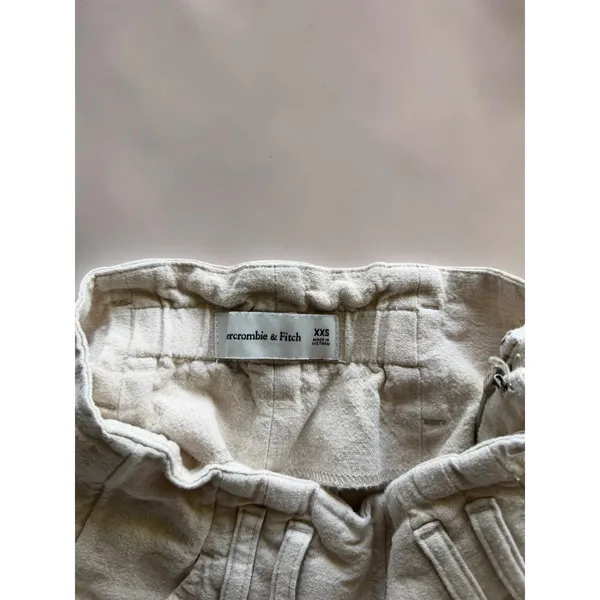 Abercrombie‎ & Fitch Linen Blend Pleated High Waist Shorts Oatmeal Beige XXS - Image 3