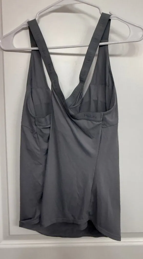 Halara Gray Crisscross Back Athletic Tank Built In Bra Women’s Medium - Image 4