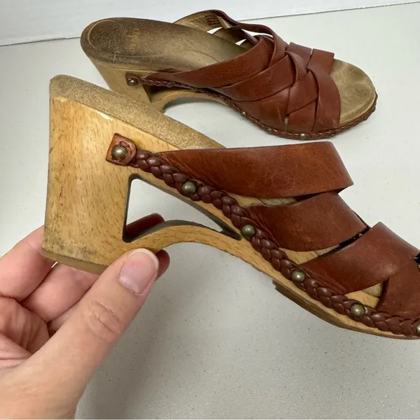 Dansko Brown Leather Strappy Slip On Mule Sandals Womens 6.5 Wood Platform - Image 7