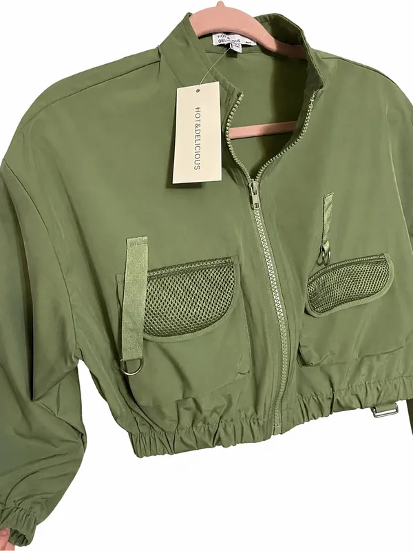 NWT Hot & Delicious Cropped Utility Cargo Jacket Small Olive Green Mesh Pockets - Image 7