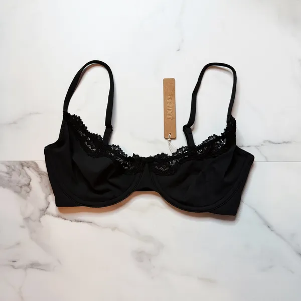 NWT Skims Fits Everybody Lace Unlined Scoop Bra - Image 2