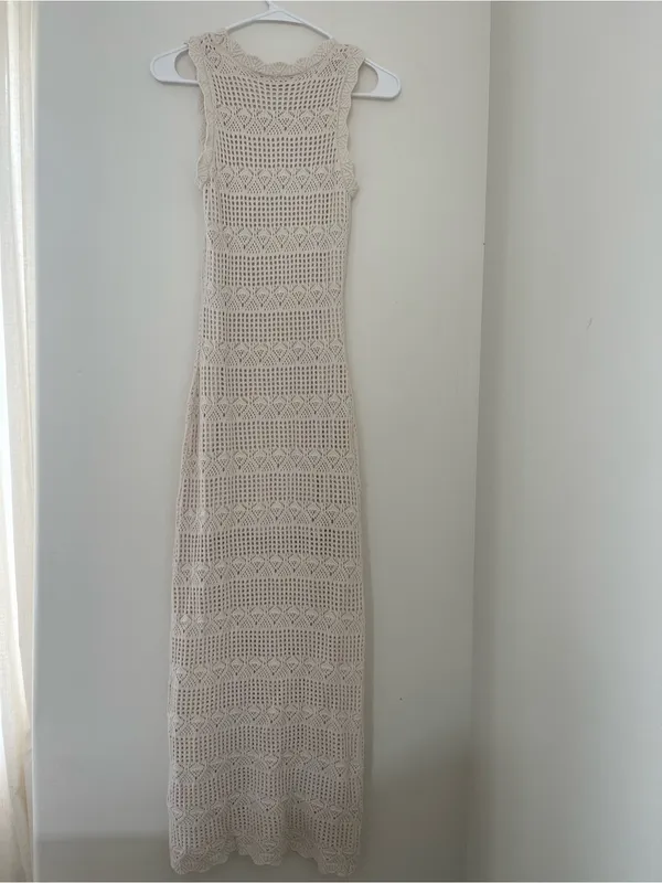 Sleeveless Cream Crochet Maxi Dress - Image 2