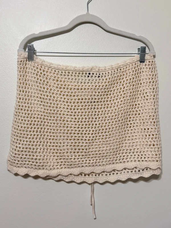 NWT J. CREW Crochet beach Mini skirt Size Medium NEW Cream - Image 5