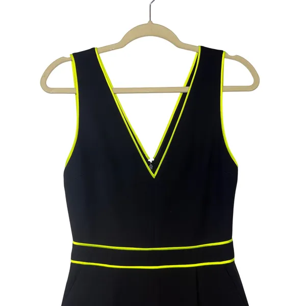 Alice + Olivia Black Neon Yellow‎ Piping V-Neck Sleeveless Jumpsuit Size 4 - Image 4