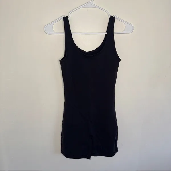 TNA color black TnaLIFE™ Shake-It 5" Romper NWOT XS - Image 3