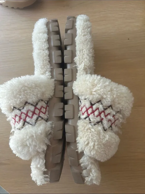 UGG Cozetta Braid slippers cream, Size 12, Preowned - Image 3