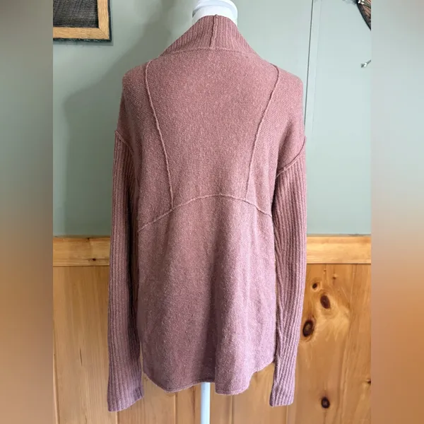 Free People Soft Mauve Knit Cardigan Wool and Alpaca Blend. Size M - Image 6