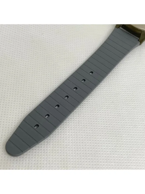 Vintage Timex Expedition Watch 33mm 100MWR gray plastic band running - Image 5