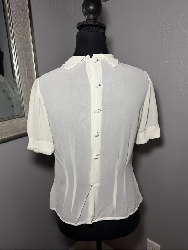 VTG Silk Embroidered Lace Striped Button Back Cottagecore White Top 42 Small - Image 6