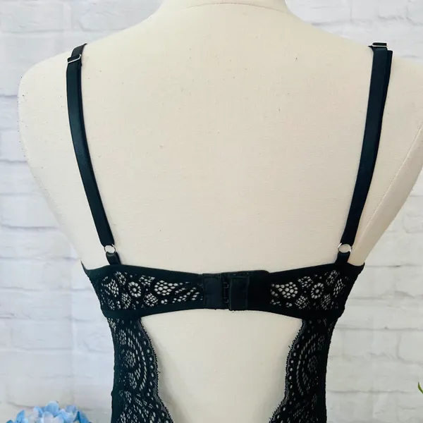 Boutique NEW Lace Teddy - Image 6