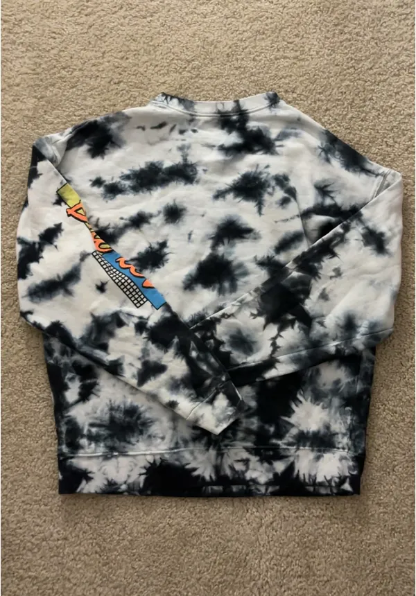 Buc-ee's Sweatshirt - Image 2