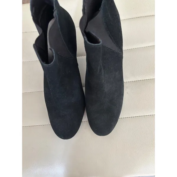 Arizona Jean Co Womens Black Suede Ankle Boots Block Heel Chelsea Booties 19138‎ - Image 2