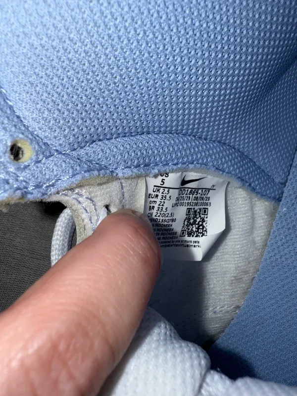 Nike Dunks High-Top - Image 5