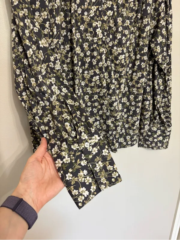 Madewell Easy Long-Sleeve Popover Shirt in Dark Pavement Floral - Size M - Image 8