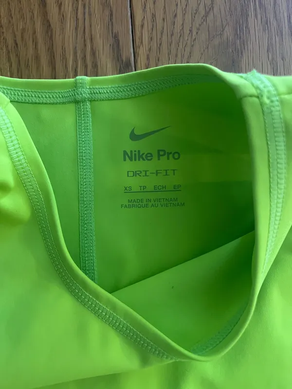 Nike Neon Yellow-Green Crop Top - Image 2
