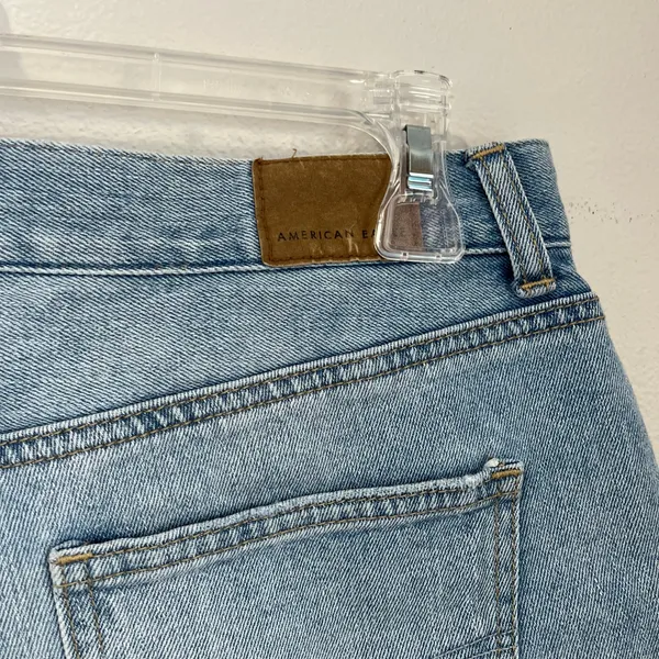 American Eagle High‎ Rise Distressed Mom Cuffed Denim Shorts Women’s Sz 4 - Image 8