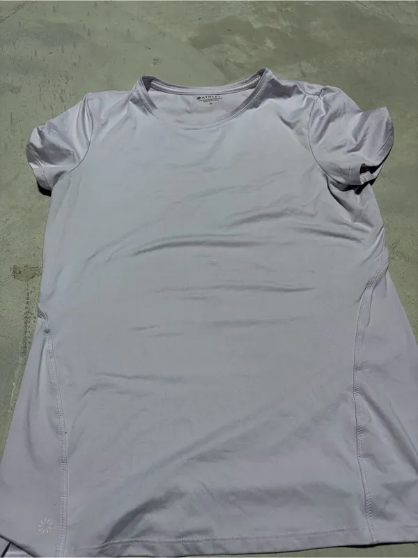 Athleta Women’s Short Sleeve Tee - Light Lavender medium - Image 2