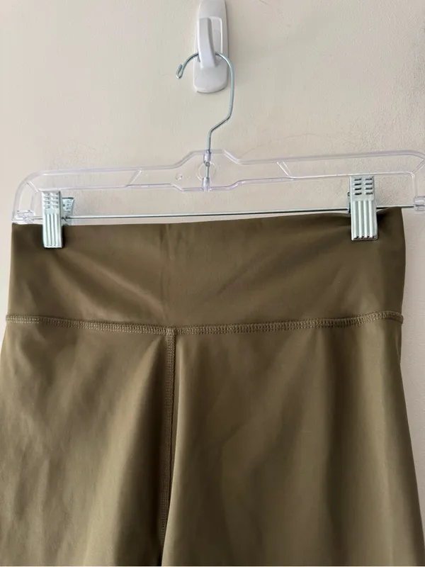 Madewell MWL High Rise 7" Olive Green Biker Shorts‎ - Image 2