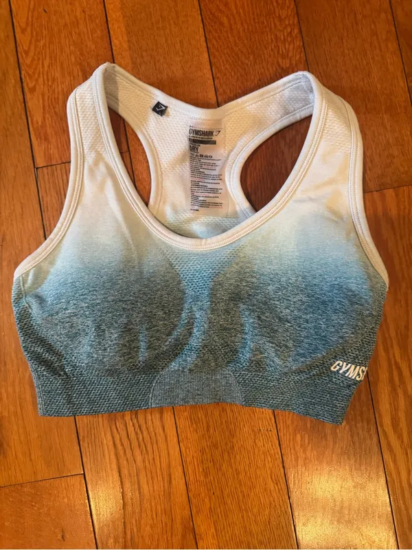 Like New Gymshark Adapt Ombre Seamless Sports Bra - Size XS - Image 2