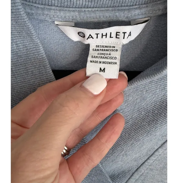 Athleta Grey V neck sweatshirt size medium - Image 2