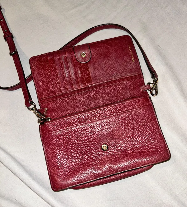 Michael Kors Crossbody - Image 5
