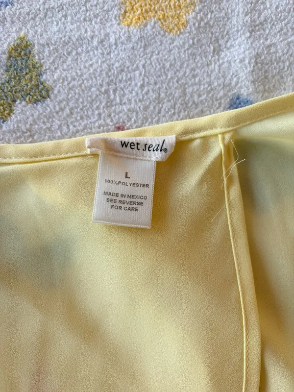 Wet Seal | Pale Yellow Satin Boxy Backless Crop Top | L - Image 4