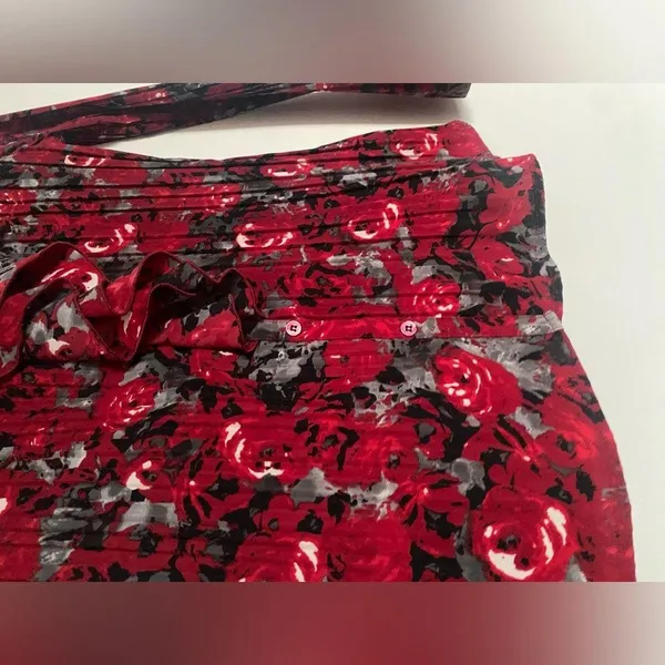 Women's Black and Red Blouse Y2K Vintage Size PL - Image 2
