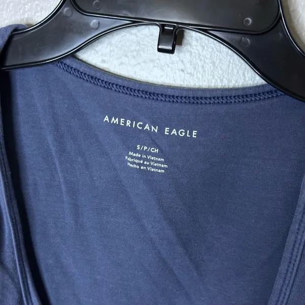 American‎ Eagle Women Blue Crop top size small - Image 3