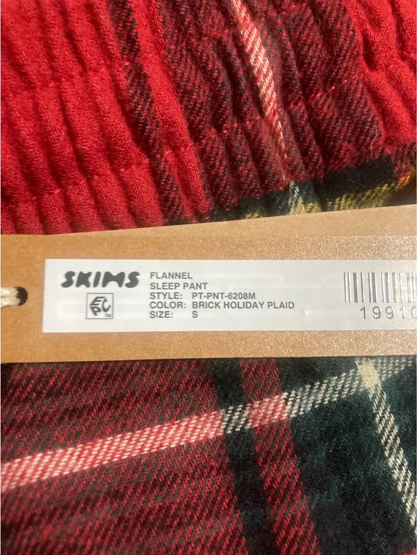 SKIMS Flannel Pajama Set S - Image 6