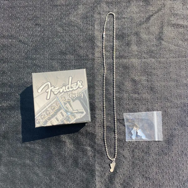 💎🩶 Vintage Y2K 2000s NWT Fender Silver Tone Metal Guitar Head Pendant Earrings and Chain Necklace Set $24.99 🩶💎 - Image 6