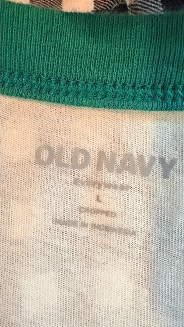 Old Navy white & Green Raglan Cropped Tee - Image 3