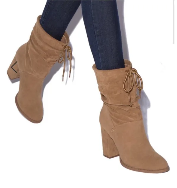 Slouchy bootie tan size 11 - Image 2