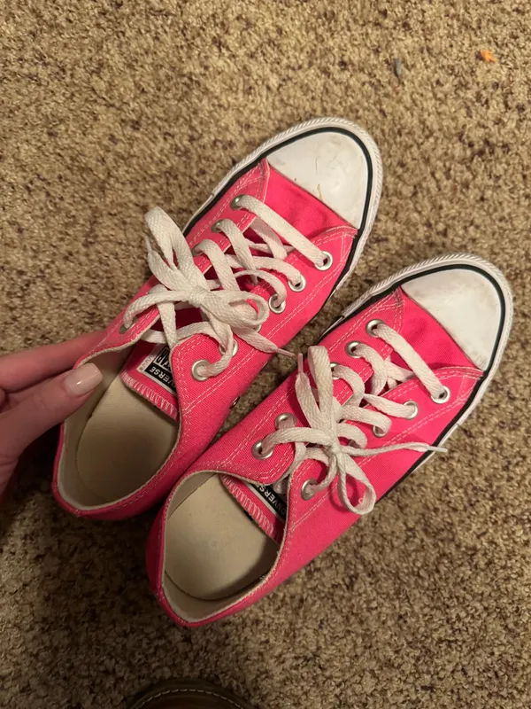 Hot pink converse - Image 2