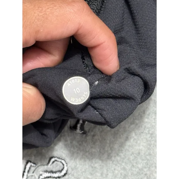 Lululemon Womens Run Reflect 1/2 Zip Pullover Black Stretch Jacket Size 10 - Image 4