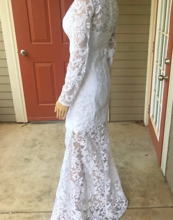 White Lace Long-Sleeve Bridal Gown with V-Neck and Front Slit - Image 5