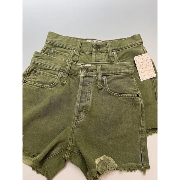 Free People Makai Cut Off Denim Shorts in Olive Size‎ 24 NWT - Image 7