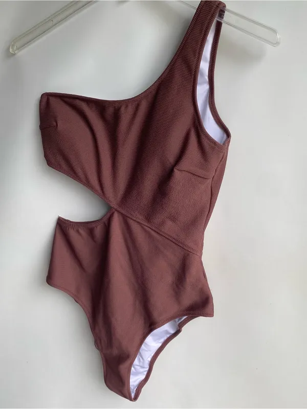Cupshe cutout one shoulder textured one piece swimsuit mauve-brown Large - Image 3