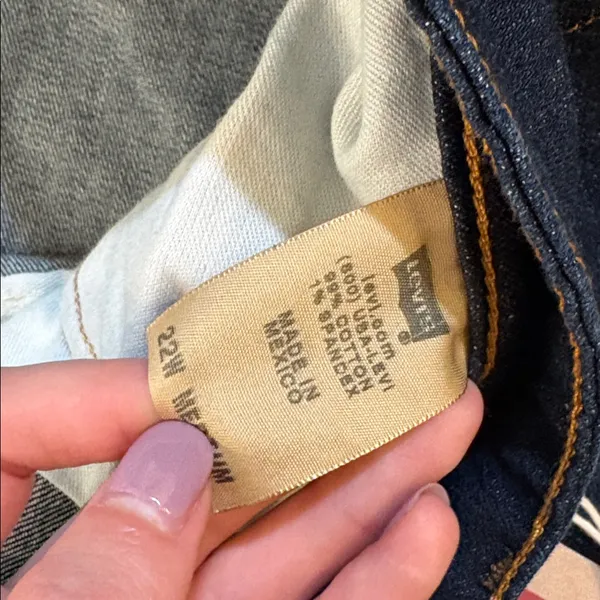 Levi's NWT 590 Bootcut Fuller-Waist Jeans 22W - Image 6